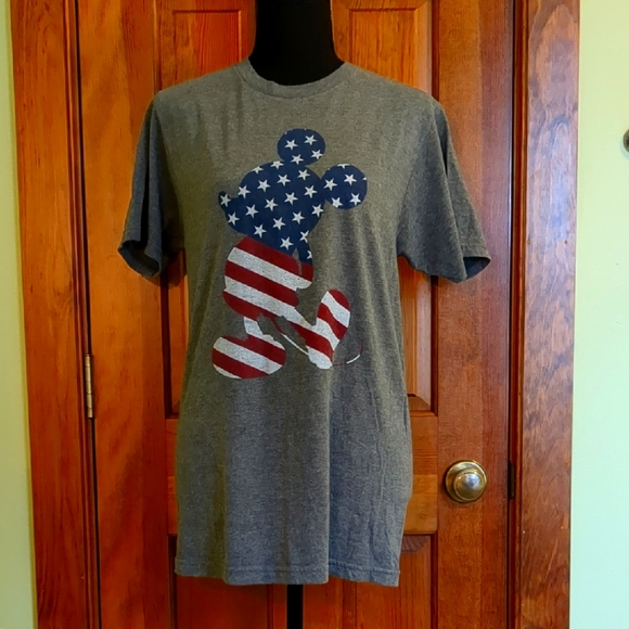 Disney Gray Graphic T-Shirt - Picture 1 of 5